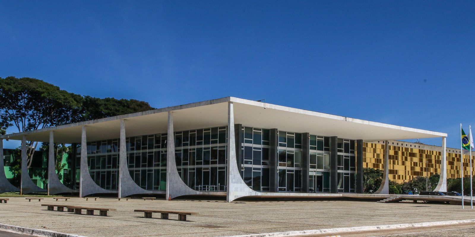 Julgamento de Bolsonaro e mais sete réus começa nesta terça-feira