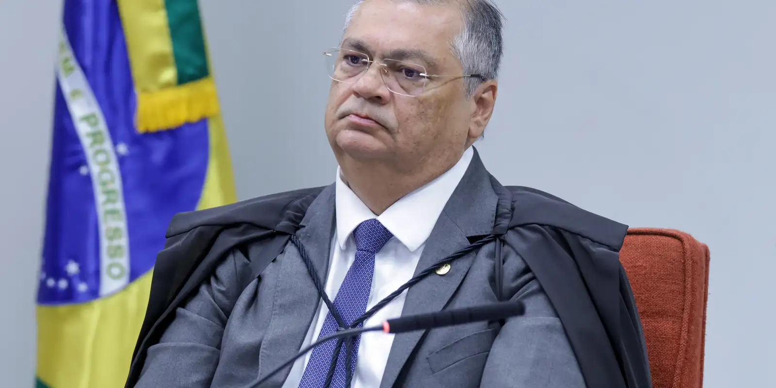 Dino determina criação de campanhas sobre transparência de emendas