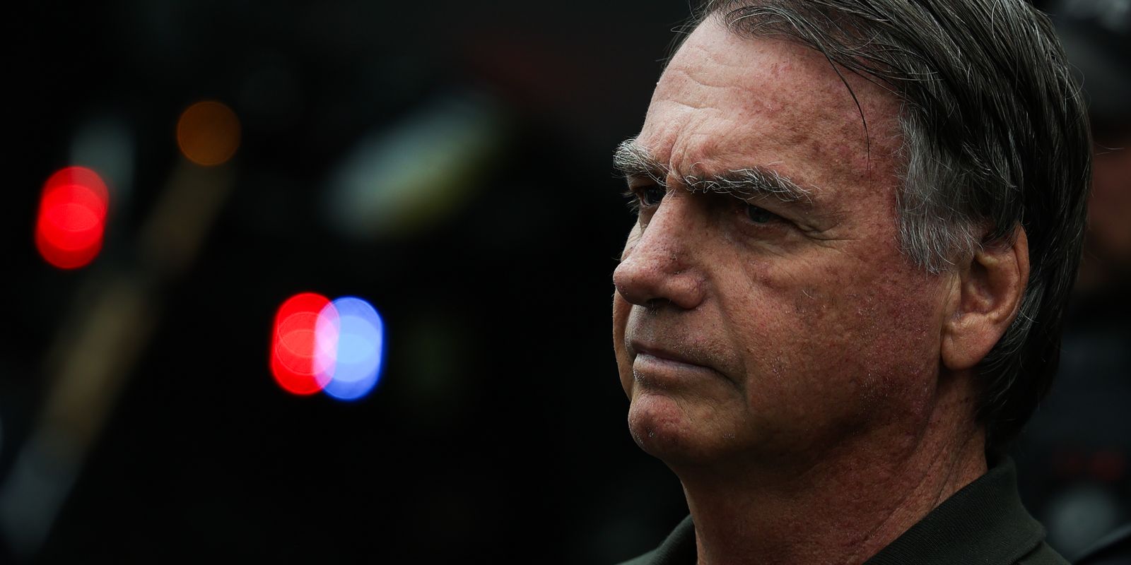 Defesa pede ao STF que Bolsonaro cumpra prisão domiciliar humanitária