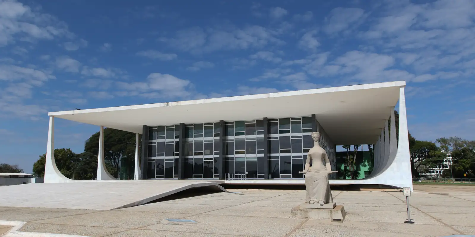 GDF pede a Moraes laudo médico de Bolsonaro antes de eventual prisão