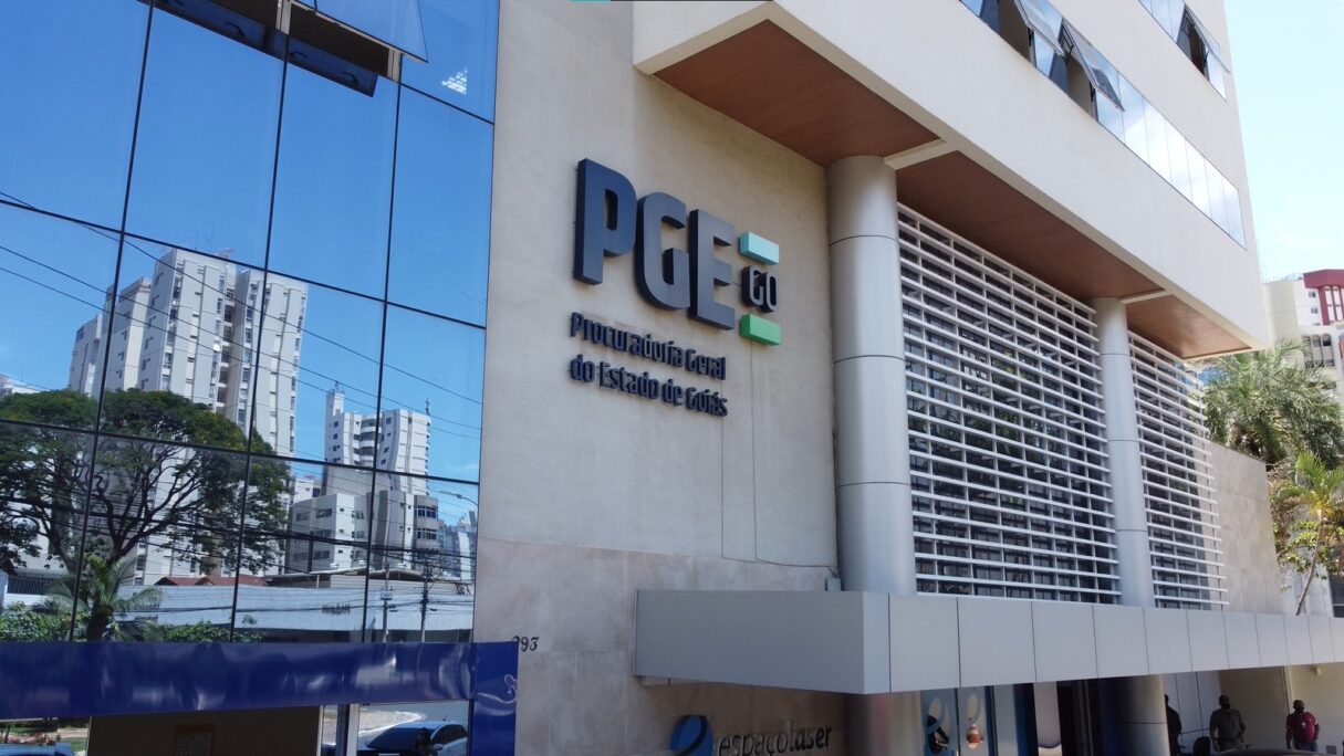 TJ-GO cassa decisão que obrigava uso de câmeras em fardas de policiais militares