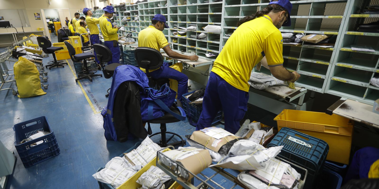 Correios: TST determina manutenção de 80% do efetivo durante greve