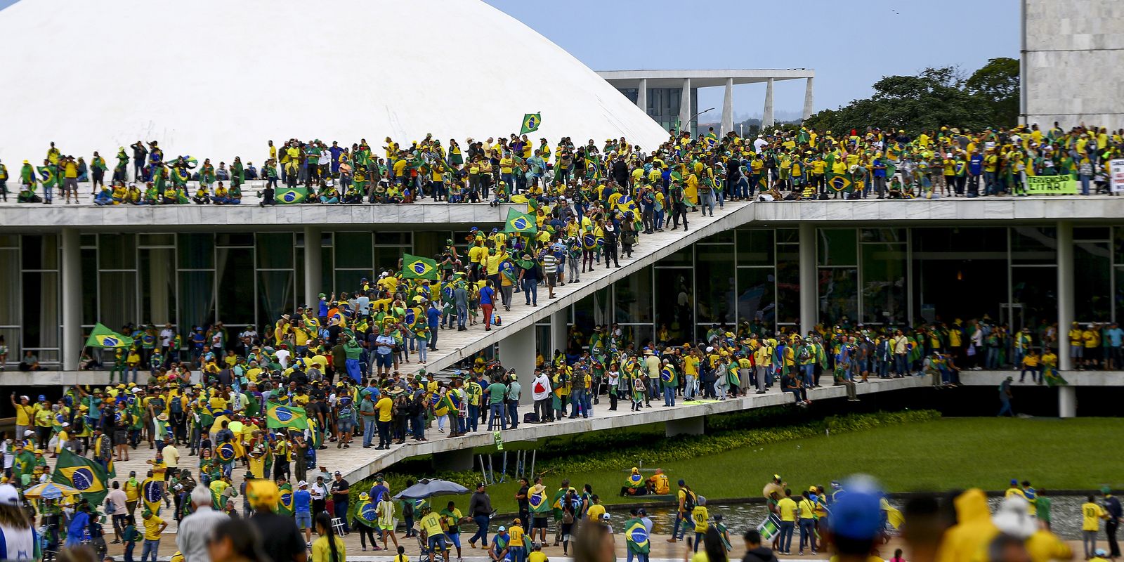 Três anos do 8 de janeiro: condenação de réus fortalece a democracia