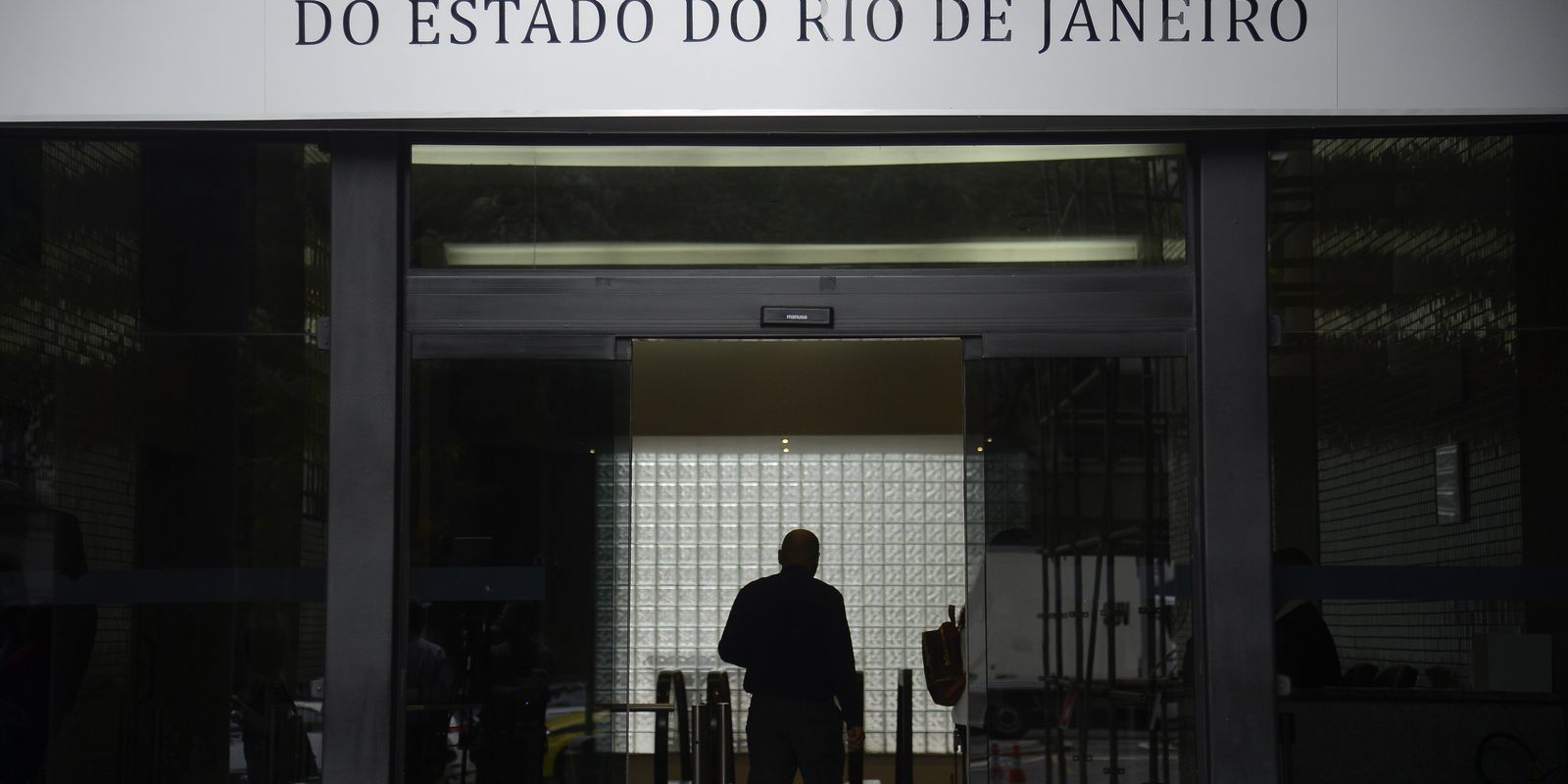 MPRJ denuncia desvio em contratos de alimentação para hospitais