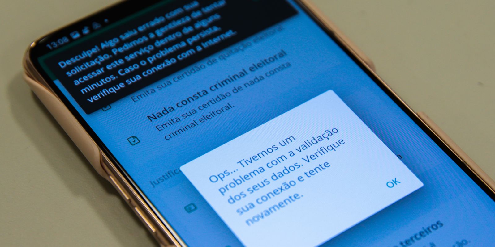 Anatel tem que explicar falhas em sites e apps da Justiça eleitoral