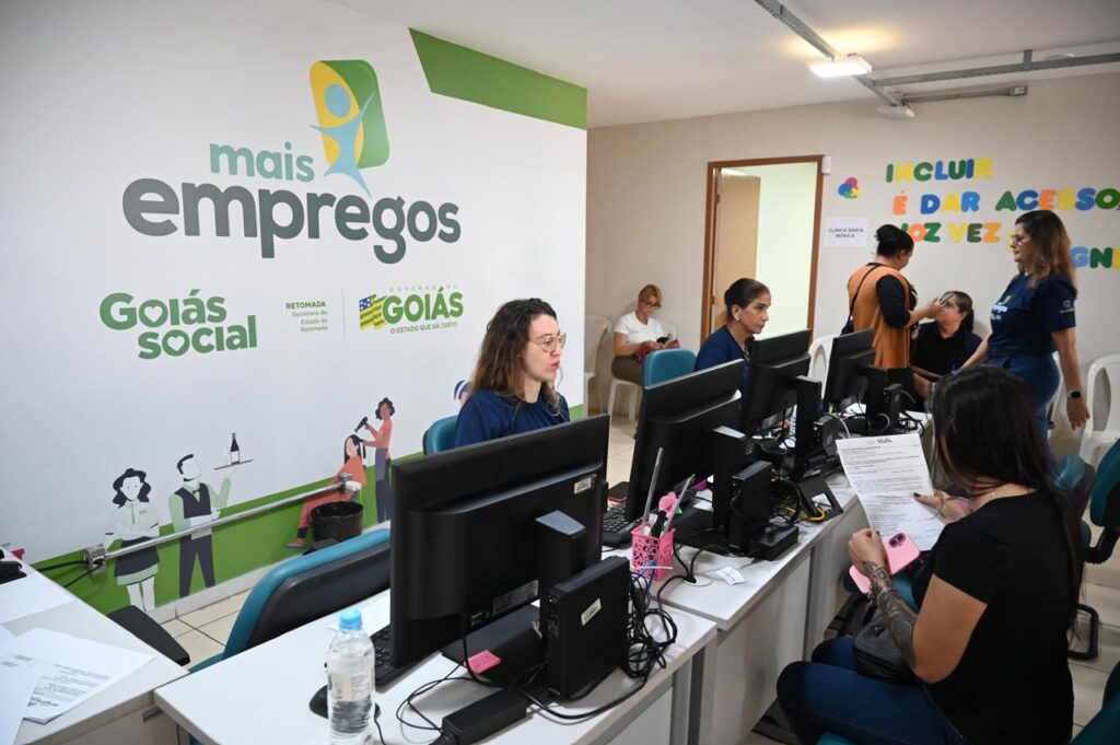 Atendimento no Feirão de Empregos