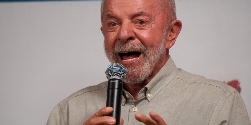 Lula garante versão universitária do “Pé de Meia” caso seja reeleito