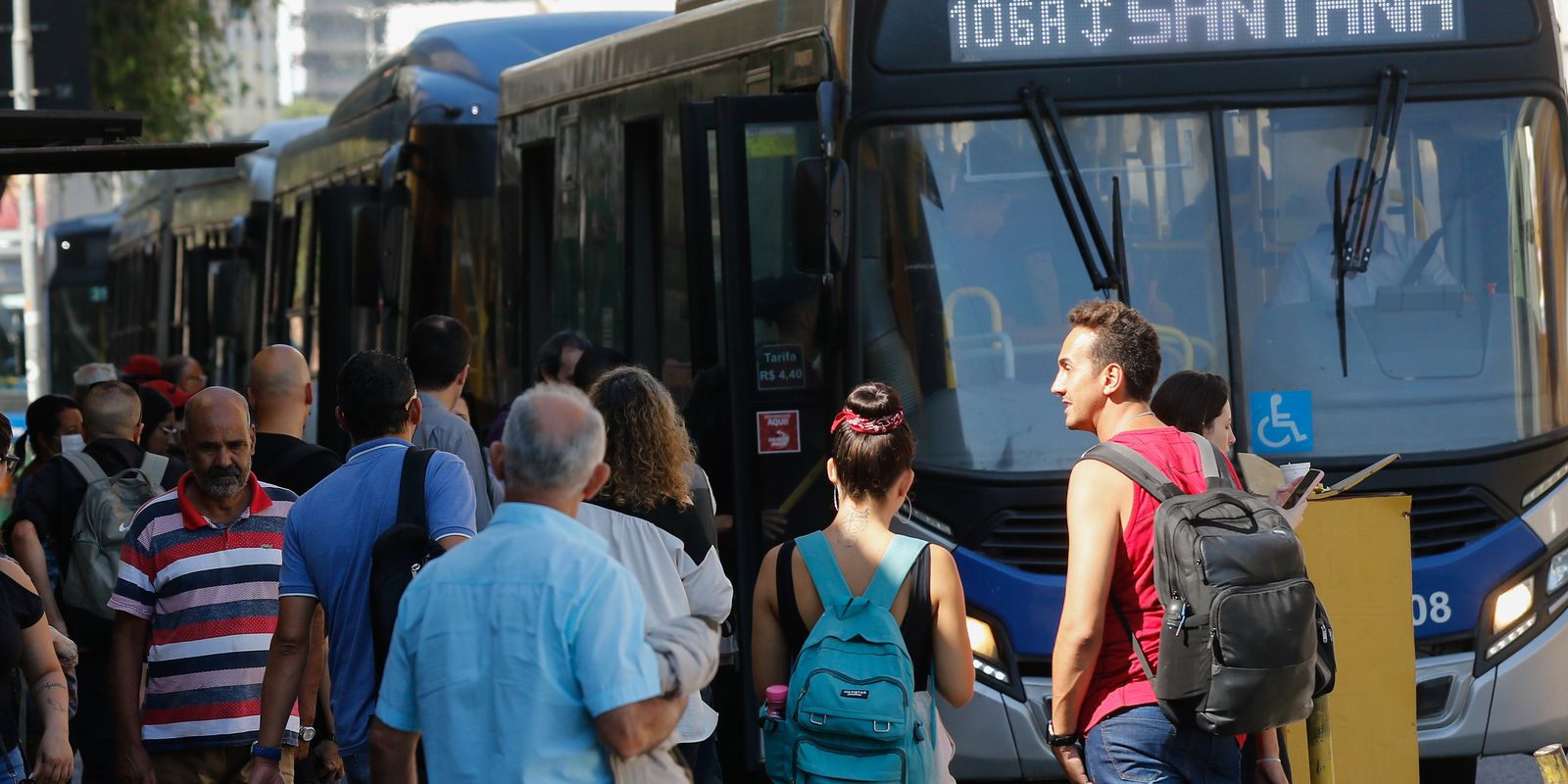 PT notifica TRE-SP por falta de ônibus na cidade neste domingo