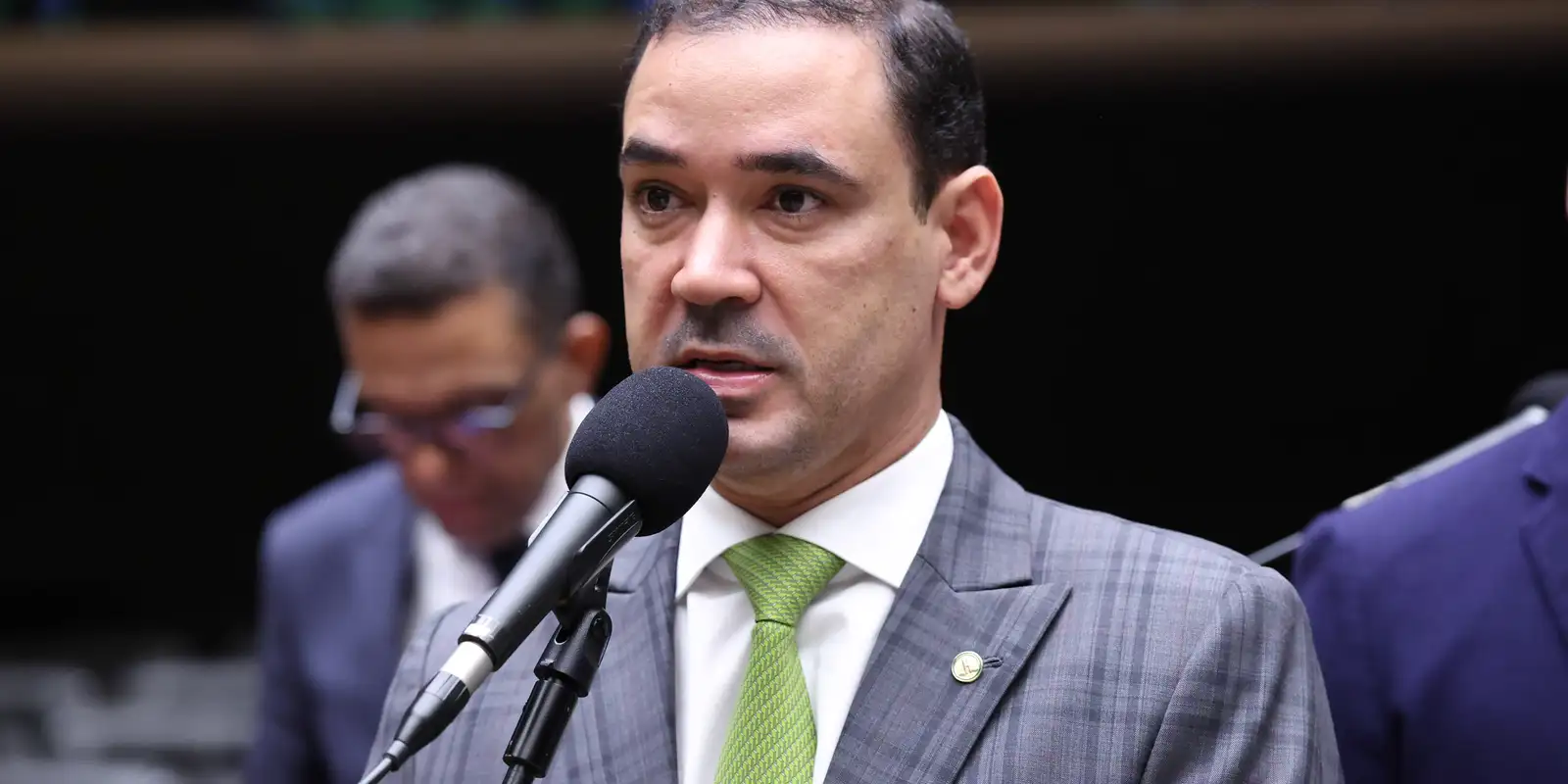 Vicentinho Júnior é eleito governador do estado do Tocantins