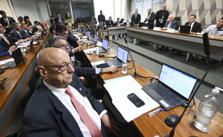 CCJ do Senado aprova PL da Dosimetria e plenário pode votar ainda hoje