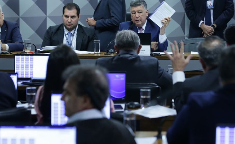 CPMI aprova pedido de prisão preventiva do presidente da Conafer