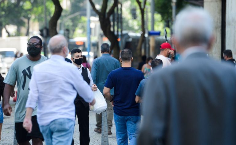 Candidato acreditar em Deus é fundamental para maioria dos brasileiros
