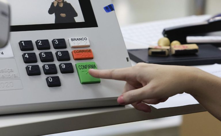 Candidato vence no 1º turno se ganhar mais de 50% dos votos válidos
