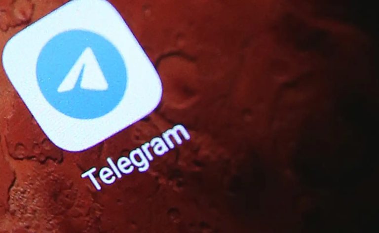 Comprovantes de vacinação falsificados eram vendidos pelo Telegram