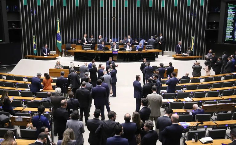 Cresce número de mulheres eleitas para o Congresso Nacional