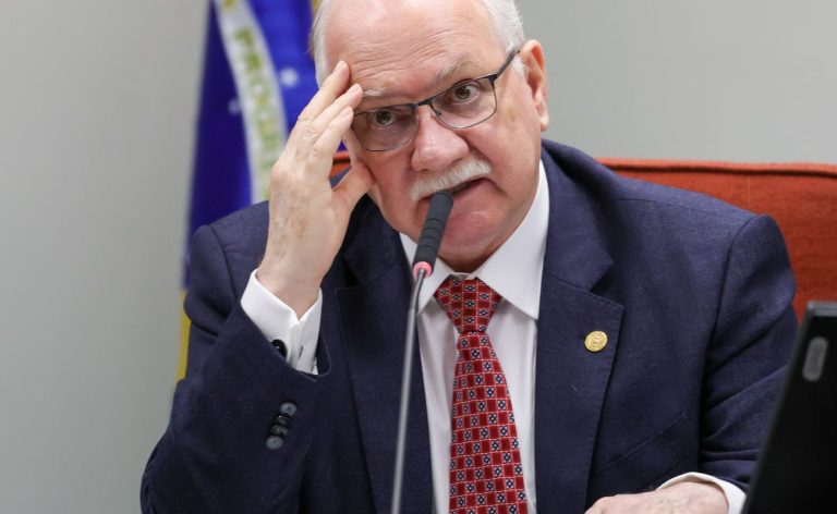 Edson Fachin se manifesta sobre justificativas dos EUA para tarifaço
