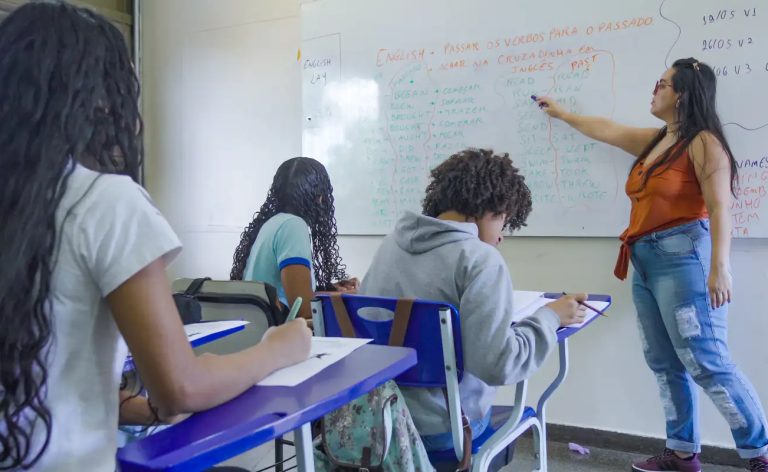 Eleições: escolas privadas fora de locais de votação terão aulas no DF