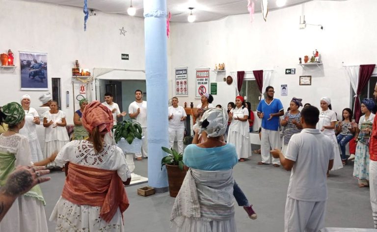 Eleitores de religiões afro se sentem invisíveis em campanha eleitoral