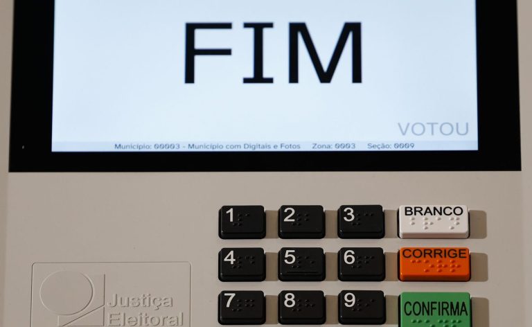 Federação PSOL-Rede oficializa apoio à candidatura de Lula à reeleição