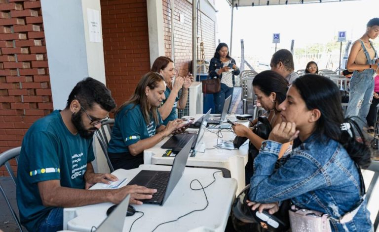 Governo de Goiás promove feirão de empregos com mais de 10 mil vagas em Goiânia e região