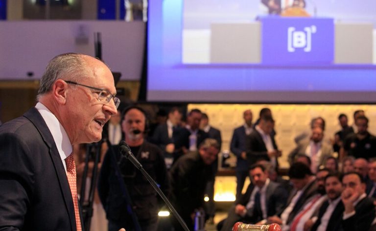 "Indulto é golpismo de marcha ré", diz Alckmin em São Paulo