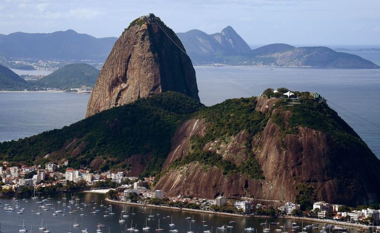 Justiça anula licença para instalação de tirolesa no Pão de Açúcar