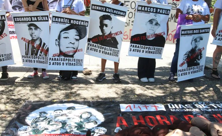 PMs envolvidos na morte de jovens em baile funk vão a juri popular