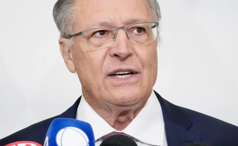 PSB oficializa candidatura de Alckmin à Vice-Presidência da República