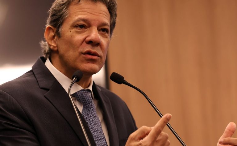 PT lança candidatura de Fernando Haddad ao governo de São Paulo