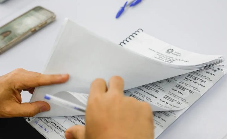 Paraíba elege governador mais novo do país com 37 anos