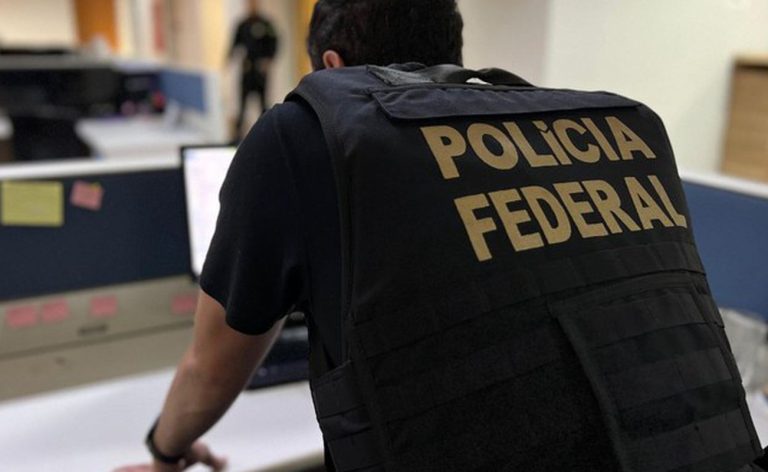 Polícia Federal combate envio de migrantes ilegais de MG para os EUA