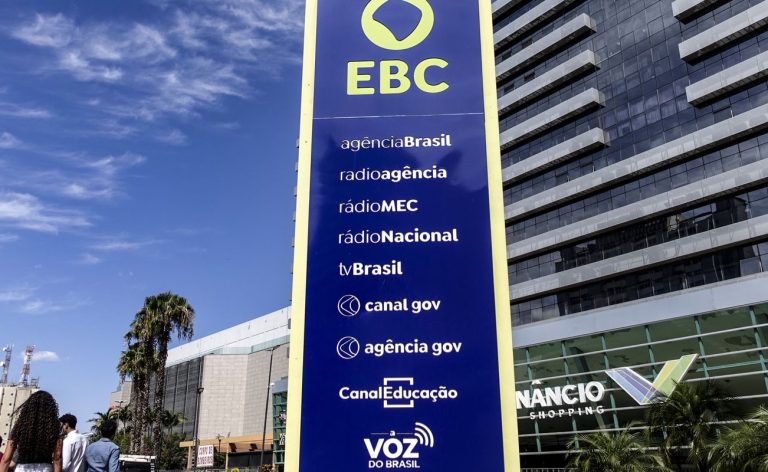 SBT admite erro ao atribuir à EBC falha em propaganda eleitoral