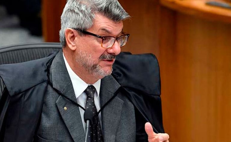 STJ afasta ministro investigado por importunação sexual