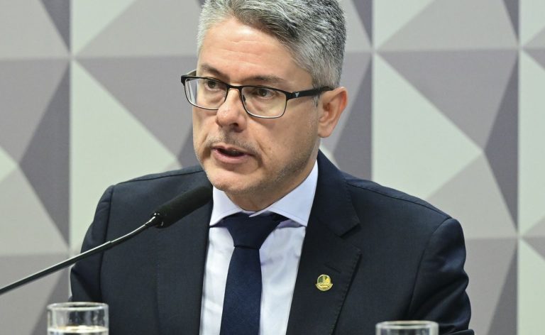 Senado aprova PL Antifacção com penas que podem chegar a 120 anos
