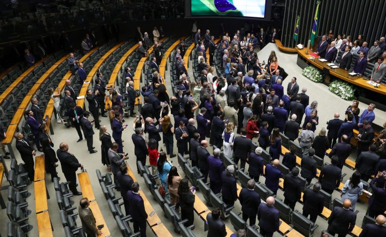 Só um terço dos partidos explicou controle de emendas parlamentares