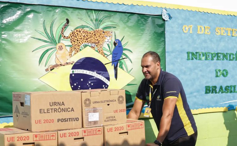 Solicitou voto em trânsito? Saiba como verificar onde votar