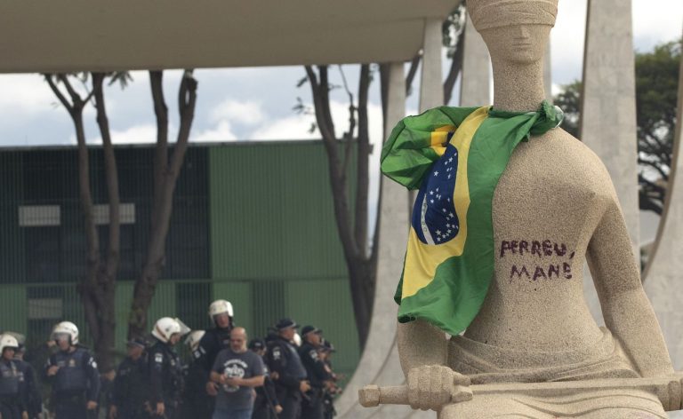 Tentativa de golpe: 179 pessoas estão presas pelo 8 de janeiro